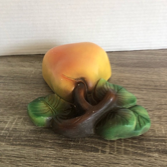 Vtg Vibrant Pear Chalkware Wall Art - Picture 4 of 13